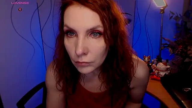 JohansonKatie online show from 12/03/25, 07:16