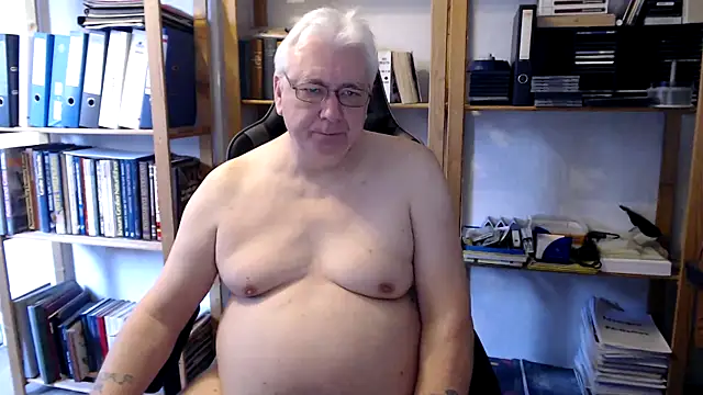 SchwanzhureXXL online show from 03/20/26, 08:41