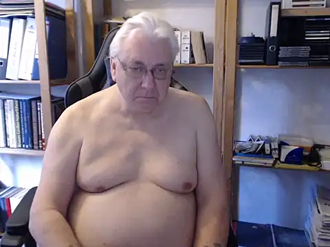 Snapshot of SchwanzhureXXL chatting on 03/29/26, 09:09 SchwanzhureXXL online show from 03/29/26, 09:09