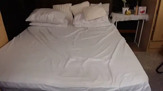 xheavenlytrans online show from 11/12/25, 02:17