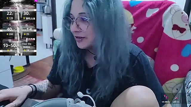 Snapshot of ElfGrey chatting on 09/10/25, 04:23 ElfGrey online show from 09/10/25, 04:23