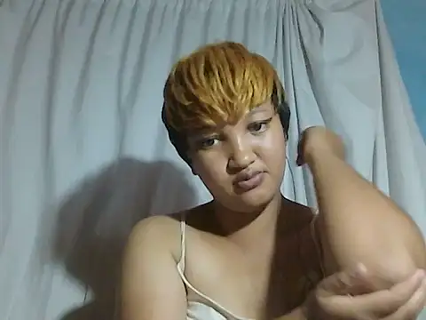 AVRILA online show from 12/01/25, 06:07