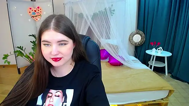 NicoleFoxery online show from 02/17/25, 09:41