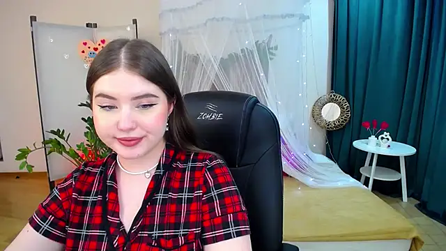 NicoleFoxery online show from 02/22/25, 06:39