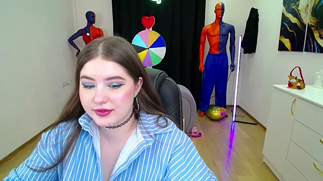 NicoleFoxery online show from 02/25/25, 09:24