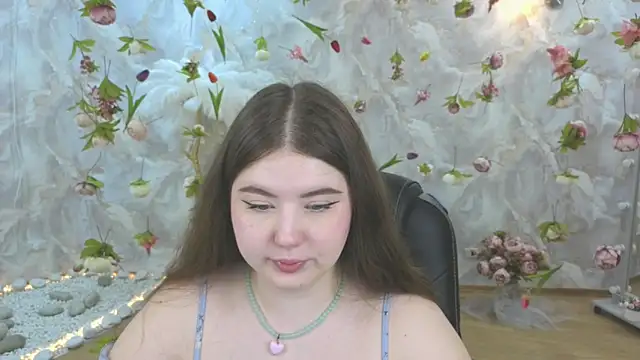 NicoleFoxery online show from 05/10/26, 06:57
