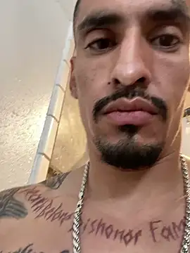 Snapshot of Prettyboiflaco chatting on 02/16/25, 05:04 Prettyboiflaco online show from 02/16/25, 05:04