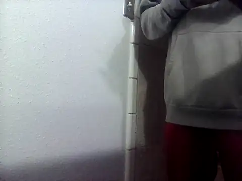 Snapshot of Prettyboiflaco chatting on 02/17/25, 06:53 Prettyboiflaco online show from 02/17/25, 06:53