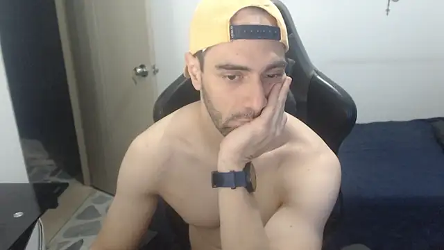 samuelgarcia  online show from 01/06/26, 09:24