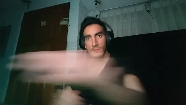 TommyMomentum online show from 12/15/25, 05:55