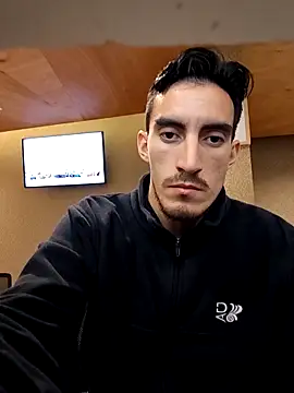 TommyMomentum online show from 04/11/26, 03:44