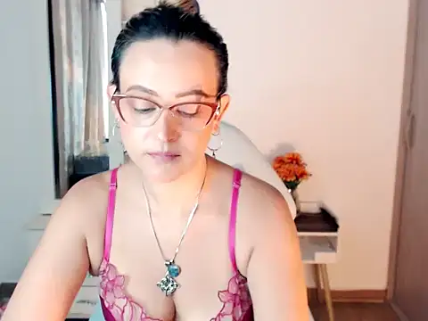 BOREAL MOON online show from 10/16/25, 06:53