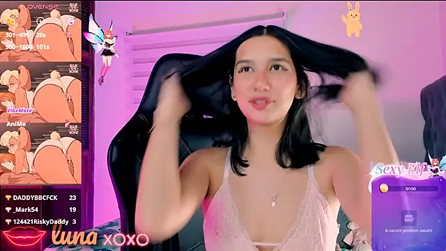 Snapshot of Luniverse chatting on 01/21/25, 11:02 Luniverse online show from 01/21/25, 11:02