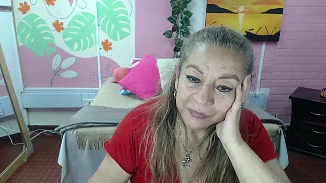 Snapshot of ZAMANTHA chatting on 01/21/25, 08:43 ZAMANTHA online show from 01/21/25, 08:43
