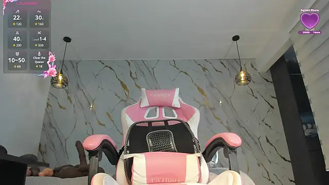 Snapshot of angelinafit chatting on 02/12/25, 01:27 angelinafit online show from 02/12/25, 01:27