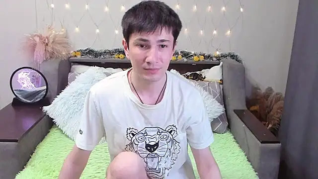Snapshot of Yumi_steve chatting on 09/30/25, 04:01 Yumi steve online show from 09/30/25, 04:01