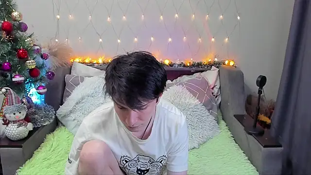 Yumi steve online show from 12/20/25, 03:35