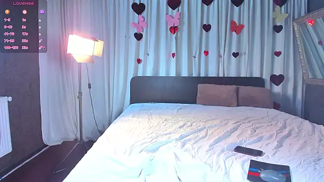 Snapshot of JesikaLooove chatting on 02/13/26, 07:48 JesikaLooove online show from 02/13/26, 07:48