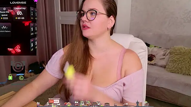 KellyKleine online show from 11/11/25, 06:24