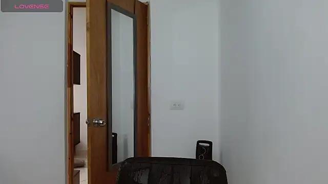 selena ferri online show from 03/27/26, 09:25