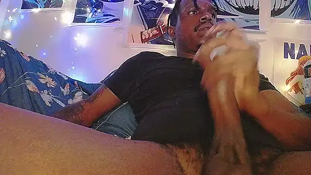 Snapshot of BlackRunning chatting on 09/15/25, 04:12 BlackRunning online show from 09/15/25, 04:12