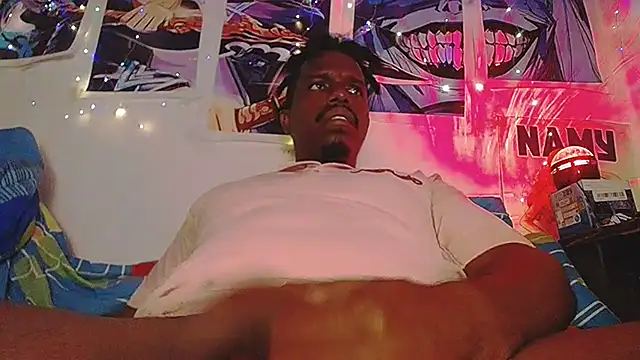 Snapshot of BlackRunning chatting on 10/20/25, 05:52 BlackRunning online show from 10/20/25, 05:52