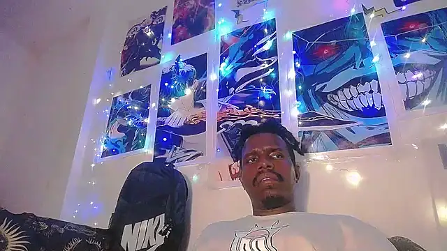 Snapshot of BlackRunning chatting on 11/02/25, 04:26 BlackRunning online show from 11/02/25, 04:26