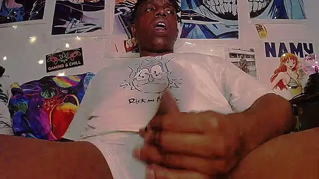 Snapshot of BlackRunning chatting on 12/04/25, 11:24 BlackRunning online show from 12/04/25, 11:24