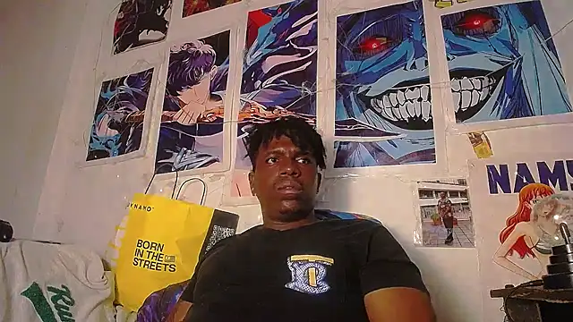 Snapshot of BlackRunning chatting on 12/20/25, 05:03 BlackRunning online show from 12/20/25, 05:03