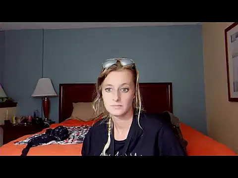 Snapshot of AsiaGoesPro chatting on 10/03/25, 12:07 AsiaGoesPro online show from 10/03/25, 12:07