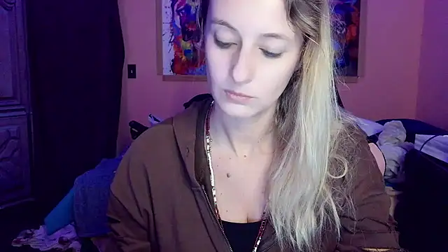 Snapshot of AsiaGoesPro chatting on 11/22/25, 04:11 AsiaGoesPro online show from 11/22/25, 04:11