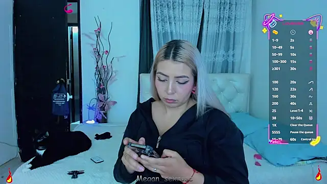 Snapshot of megan_sexrose chatting on 09/18/25, 01:18 megan sexrose online show from 09/18/25, 01:18