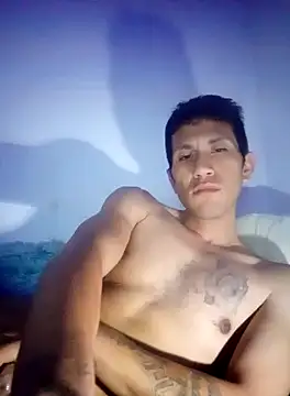 Snapshot of seroe_420 chatting on 11/30/25, 08:29 seroe 420 online show from 11/30/25, 08:29