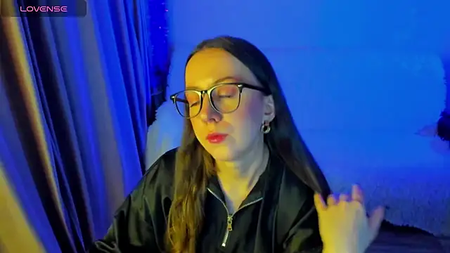 CurlySteph online show from 01/05/26, 05:27