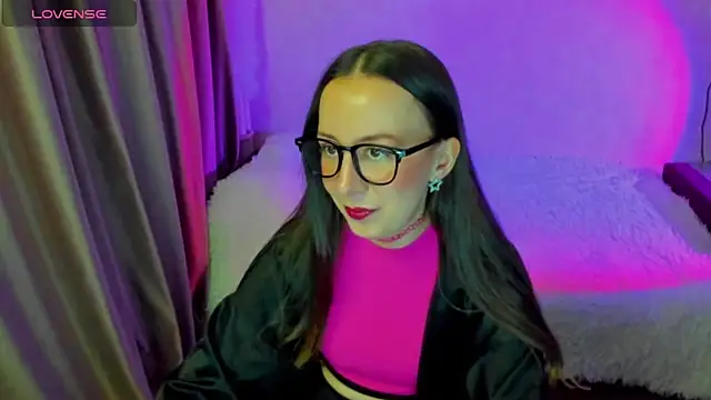 CurlySteph online show from 03/27/26, 05:45