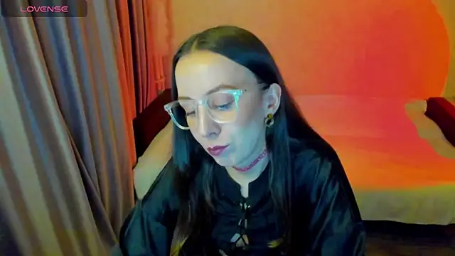 CurlySteph online show from 04/04/26, 04:26