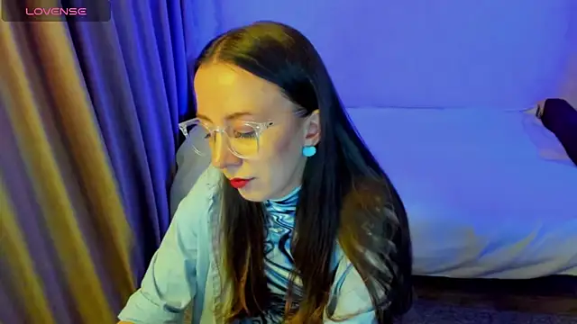 CurlySteph online show from 04/15/26, 08:20