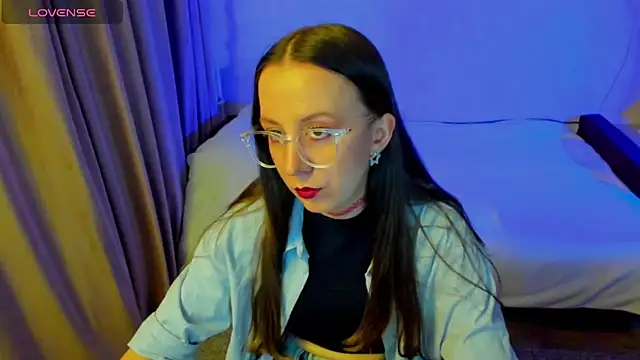 CurlySteph online show from 04/16/26, 06:19