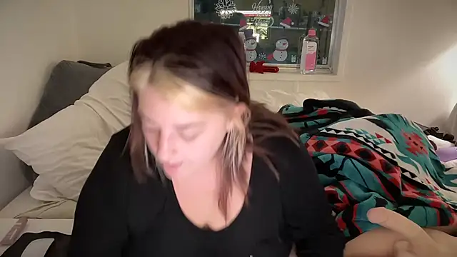 Snapshot of magicsparkles chatting on 01/07/25, 10:52 magicsparkles online show from 01/07/25, 10:52