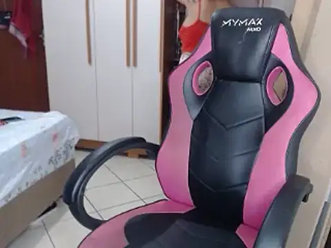 Snapshot of bustycarly chatting on 12/21/24, 09:25 bustycarly online show from 12/21/24, 09:25