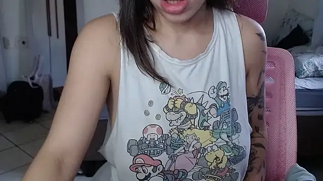 Snapshot of bustycarly chatting on 09/11/25, 11:43 bustycarly online show from 09/11/25, 11:43