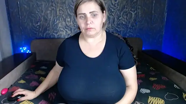 EvaCristal online show from 11/08/25, 09:24