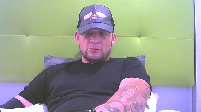 altenori112 online show from 02/15/25, 04:14