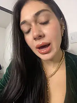 LaanaCooper online show from 03/17/25, 02:01