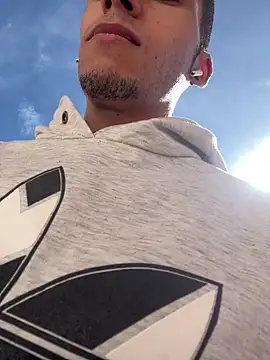 Snapshot of 12jun chatting on 09/25/25, 07:50 12jun online show from 09/25/25, 07:50