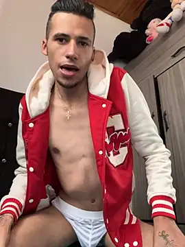 Snapshot of 12jun chatting on 02/17/26, 04:24 12jun online show from 02/17/26, 04:24