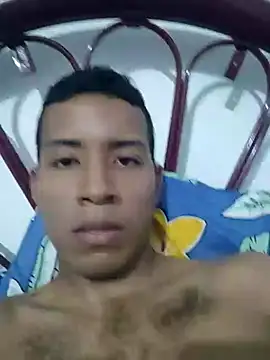 Snapshot of Cede72 chatting on 12/16/25, 03:33 Cede72 online show from 12/16/25, 03:33