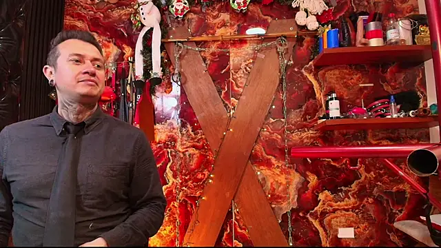 Snapshot of boy_n_girl chatting on 12/20/25, 01:18 boy n girl online show from 12/20/25, 01:18