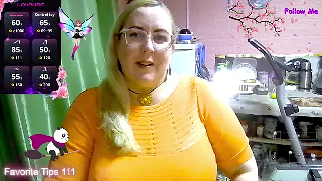 Snapshot of Ginesia chatting on 11/30/25, 11:36 Ginesia online show from 11/30/25, 11:36