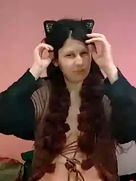 Snapshot of Amaya07 chatting on 12/14/24, 12:33 Amaya07 online show from 12/14/24, 12:33